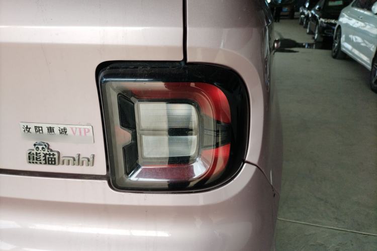 Used Geely Galaxy Panda 2023 Panda Mini 200km Endurance Bear