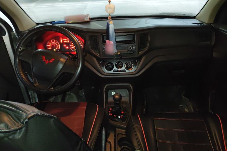 Used Wuling Hongguang V 2022 1.5L Jingqu Version Hydraulic Power Steering LAR
