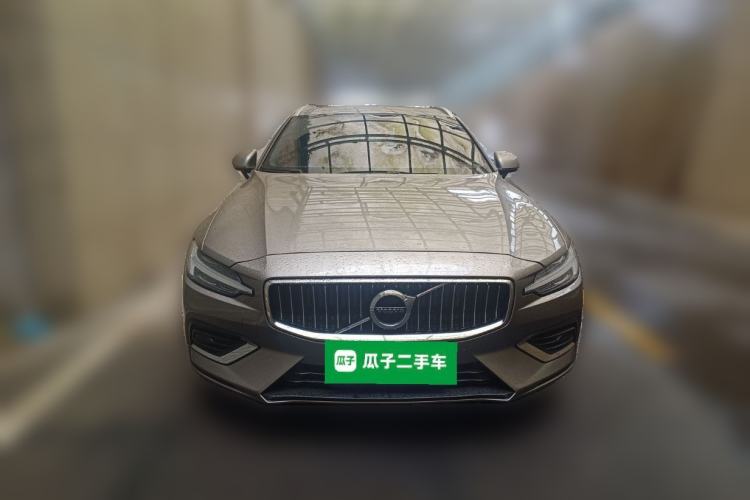 Used Volvo V60 2021 B5 Zhiyuan Luxury Edition
