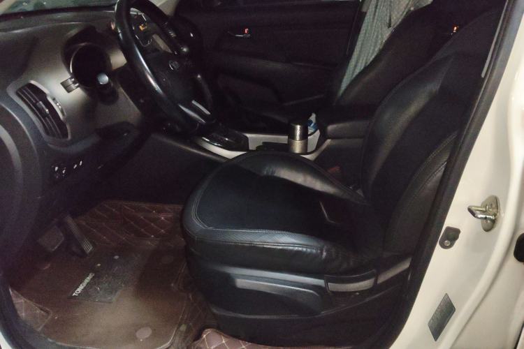 Used Kia Sportage R 2015 2.0L Automatic Two-Wheel Drive DLX Model