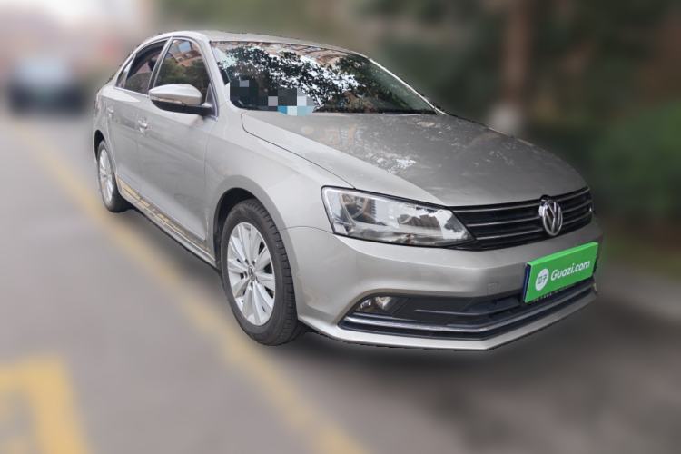 Used Volkswagen Sagitar 2015 1.6L Automatic Comfort Model
