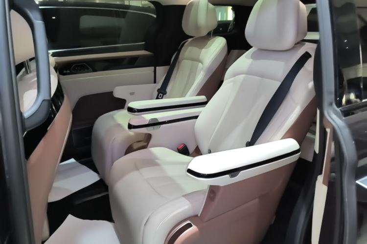 Used BYD Xia 2025 DM-i 1.5T 180km Excellence Model
