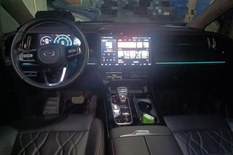 Used GAC Trumpchi M8 2024 Master Series 400T Ultimate Edition Center Console