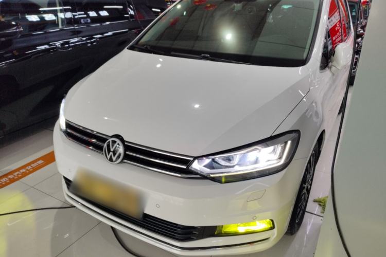 Used Volkswagen Touran 2018 Volkswagen Touran L 280TSI DSG Luxury Edition 7 Seats