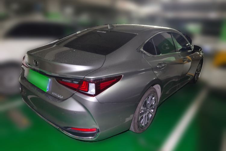 Used Lexus ES 2023 200 Excellence Edition