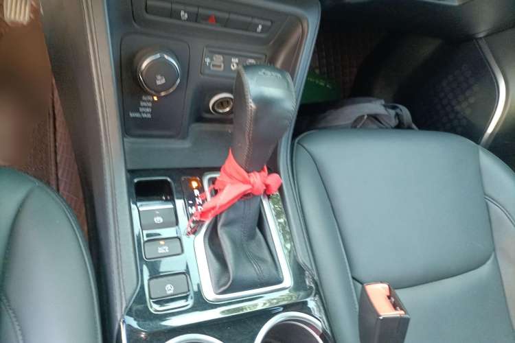 Used Jeep Grand Commander 2018 2.0T Four-Wheel Drive Enjoyment Edition China VI
