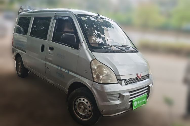 Used Wuling Rongguang 2011 1.2L Base Version

