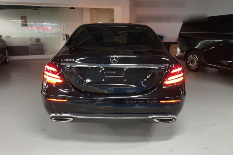 Used Mercedes-Benz E-Class 2020 E 260 L
