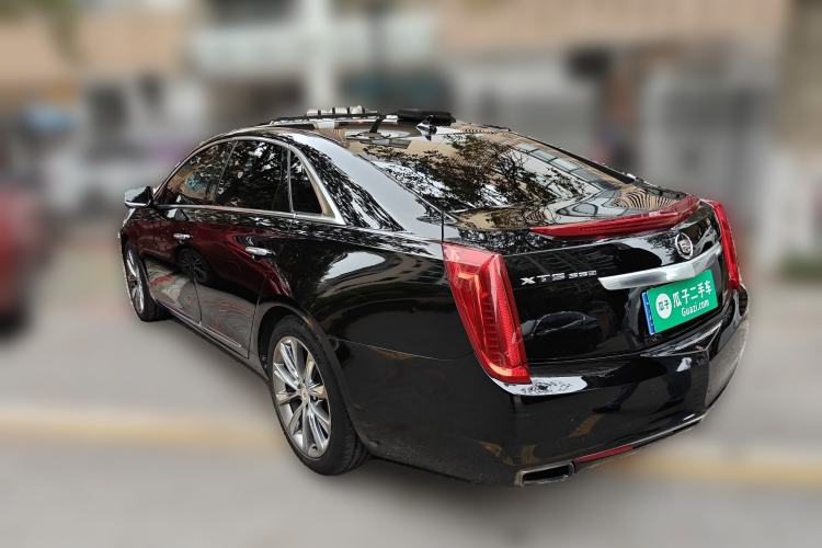 Used Cadillac XTS 2013 36S Platinum Edition
