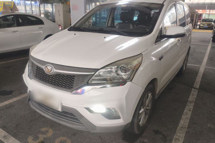 Used HYOSOW H3 2015 1.5L manual luxury version
