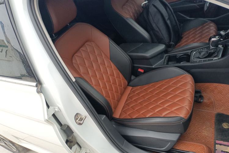 Used Volkswagen Sagitar 2023 280TSI DSG Excellence Plus Edition Right Front Seat