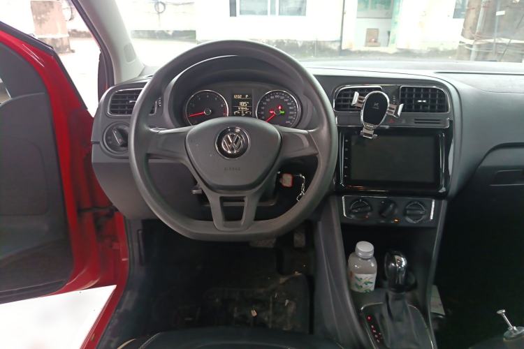 Used Volkswagen Polo 2014 1.6L Automatic Comfort Edition
