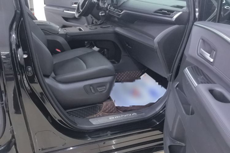 Used Toyota SIENNA 2021 2.5L Hybrid Premium Edition