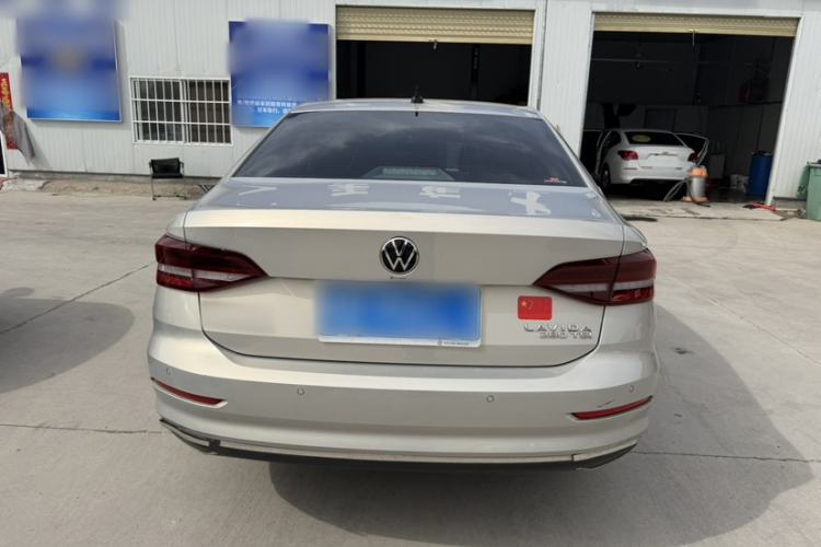 Used Volkswagen Lavida 2022 1.5L Automatic Fashion Edition Exterior 5