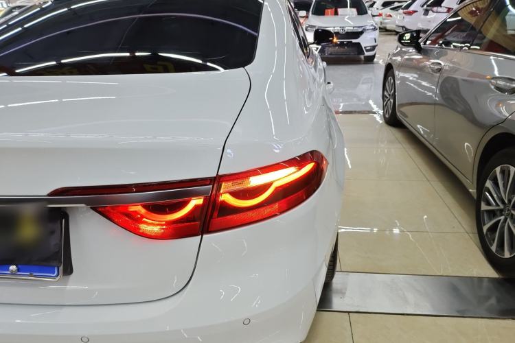 Used Jaguar XFL 2023 XFL 2.0T P250 Two-Wheel-Drive Elite Sport Edition