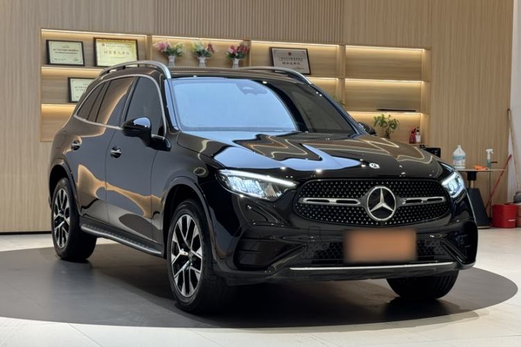 Used Mercedes-Benz GLC 2023 GLC 260 L 4MATIC Luxury 7-Seater Exterior 6