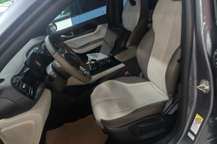 Used BYD Qin PLUS 2024 HONOR Edition DM-i 55KM Leading Model
