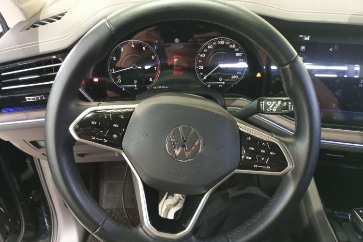 Used Volkswagen Touareg 2020 2.0 TSI RuiShang Edition China VI Standard