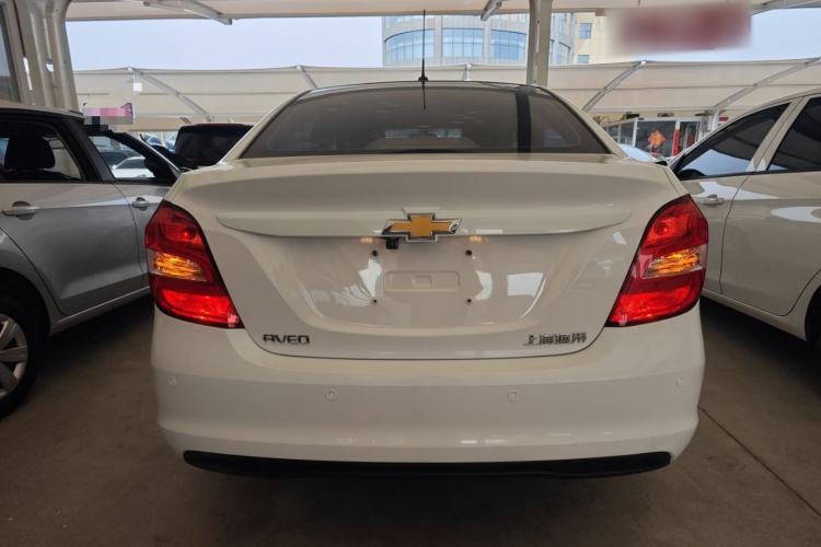 Used Chevrolet Aveo Sonic 2014 Sedan 1.4SL AT Stylish Sunroof Edition Rear