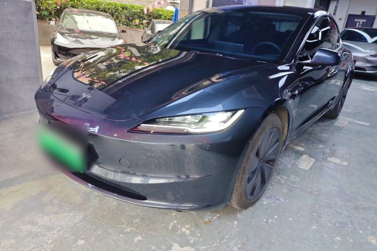 Used Tesla Model 3 2023 Long-Range All-Wheel-Drive Version