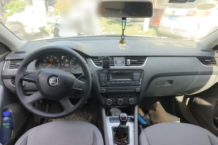 Used Skoda Octavia 2015 1.6L Manual Yijie Edition
