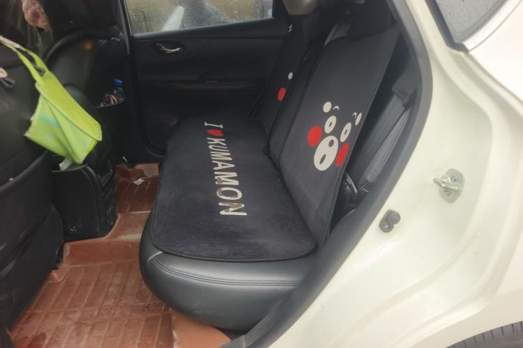 Used Nissan Tiida 2016 1.6L CVT Cool Dynamic Edition
