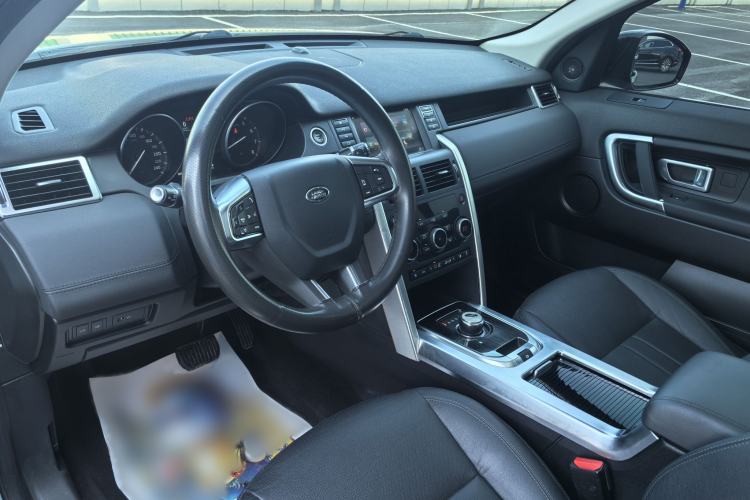 Used Land Rover Discovery Sport 2019 240 PS SE Version China VI Standard Left Front Seat