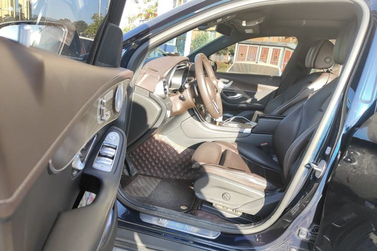 Used Mercedes-Benz GLC 2021 GLC 260 L 4MATIC Luxury Model