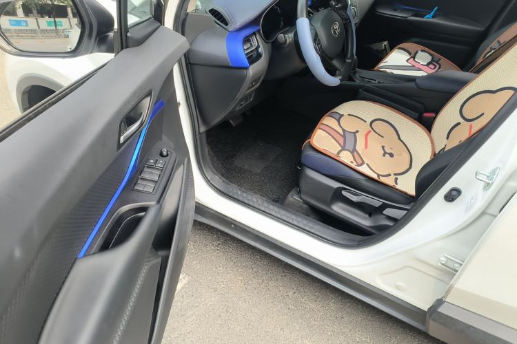 Used Toyota C-HR 2023 2.0L Comfort Edition Driver Seat