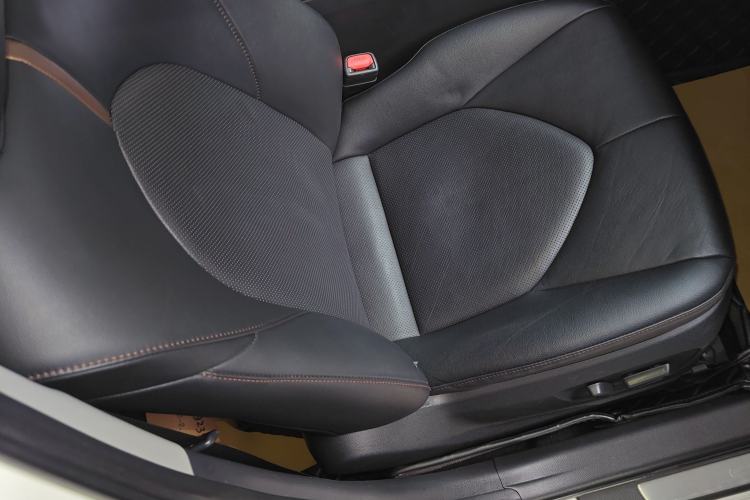 Used Toyota Camry 2018 2.5G Luxury Edition
