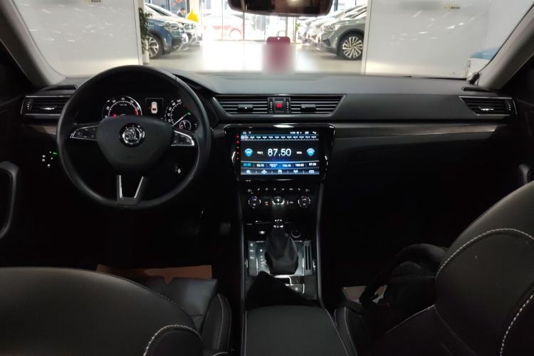 Used Skoda Superb 2016 TSI330 DSG Smart Drive Edition
