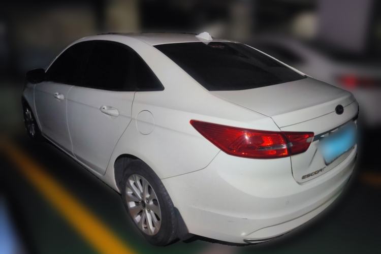 Used Ford Escort 2015 1.5L Automatic Fashion Model