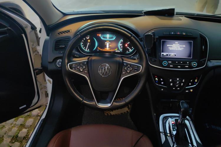 Used Buick Regal 2014 GS 2.0T Passionate Sport Edition Steering Wheel