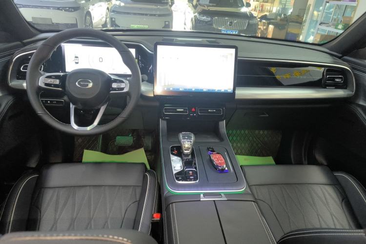 Used GAC Trumpchi GS8 2025 Linghang Series 2.0 TGDI Two-Wheel-Drive Luxury Edition 5 Seats
