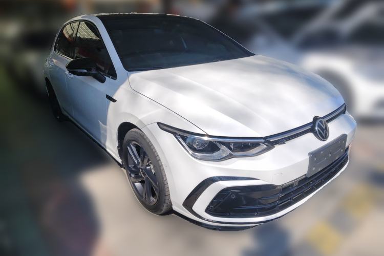 Used Volkswagen Golf 2021 280TSI DSG R-Line Front Right 45 Deg