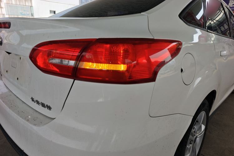 Used Ford Focus 2017 Sedan 1.6L Automatic Comfort Plus SmartDrive Edition
