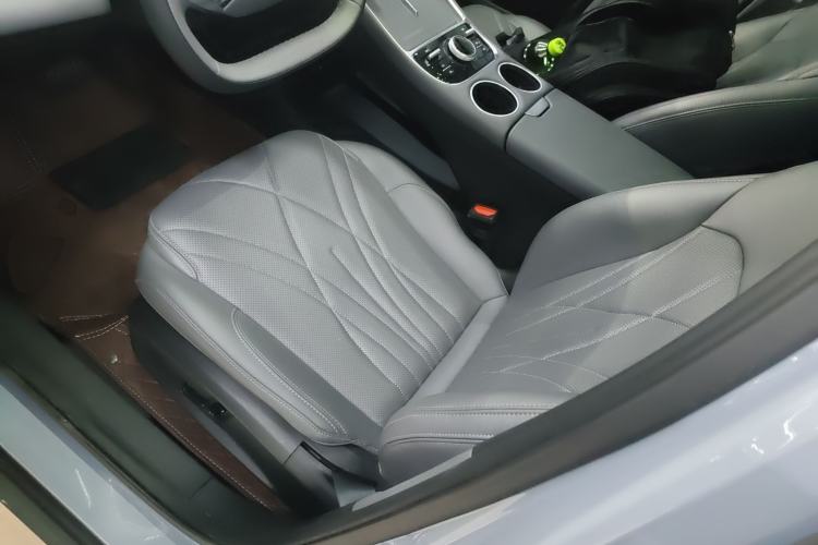 Used Geely Galaxy L6 2025 EM-i 140km Explorer+ Edition