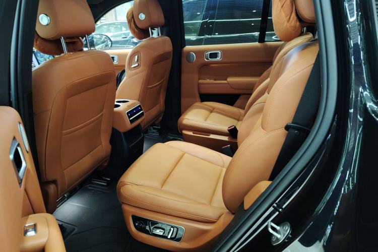 Used Li Auto L8 2023 Pro Model
