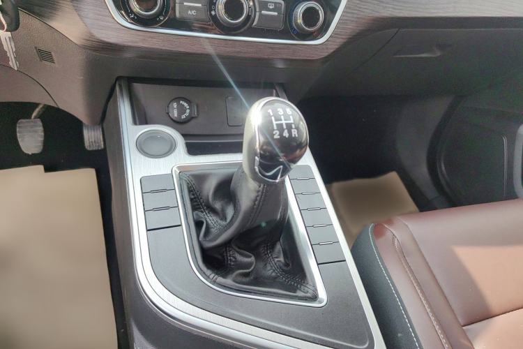 Used FORTHING T5 2022 Grand Edition 1.6L Manual Dream-Chasing Five-Seat Model
