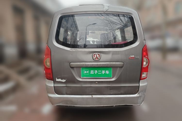 Used BAIC Weiwang 306 2011 1.3L base model 7 seats
