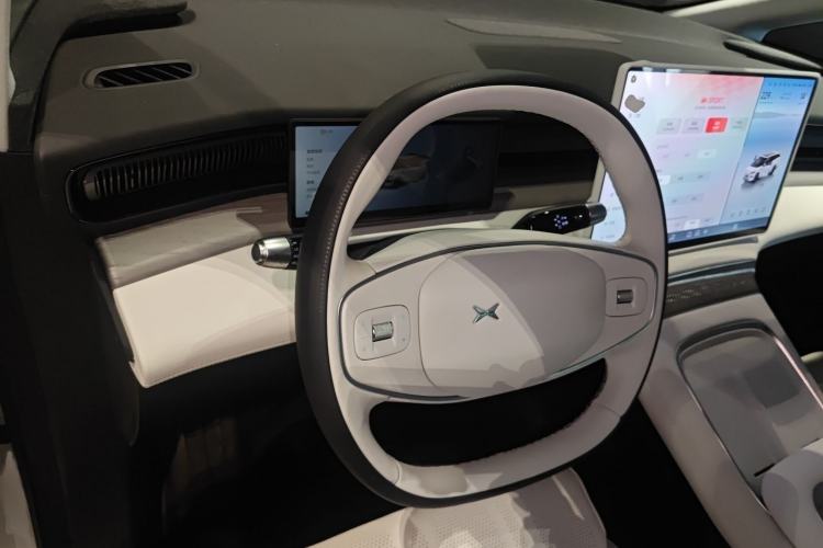 Used XPeng X9 2024 640 All-Wheel Drive High-Performance Max
