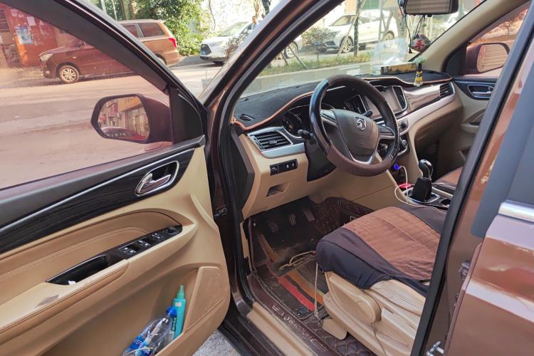 Used Baojun 730 2016 1.5L Manual Comfort Version 7 Seats China V Emission Standard
