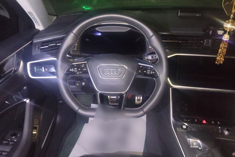 Used Audi A6 2022 allroad quattro Explorer 55 TFSI Prestige Off-Road Model
