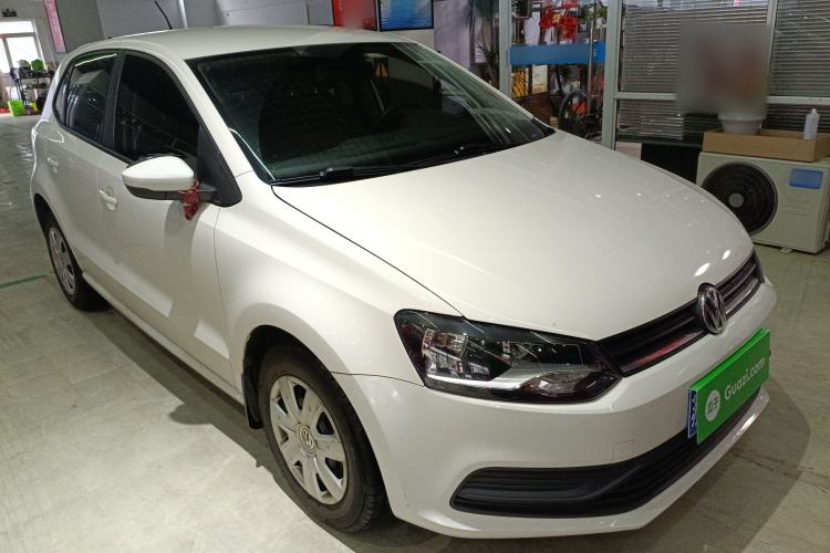 Used Volkswagen Polo 2016 1.4L Automatic Trendy Model Front Right 45 Deg