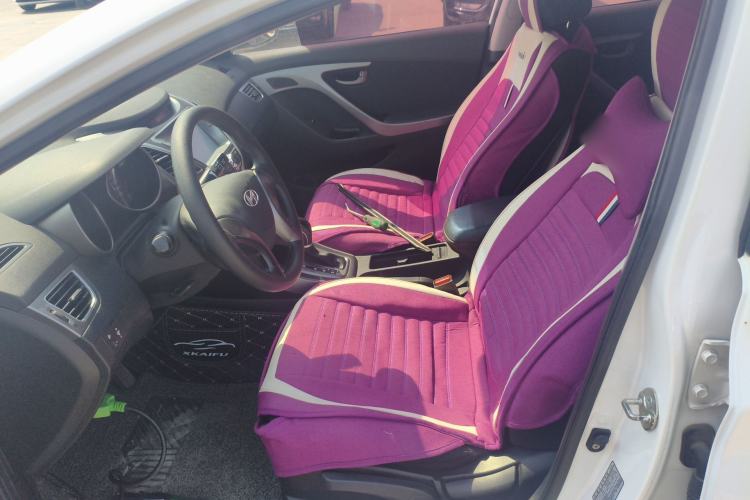 Used Hyundai Elantra (5th Generation / Langdong) 2016 1.6L Automatic Smart Version
