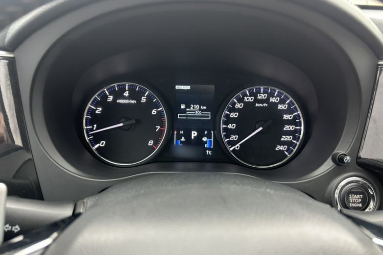 Used Mitsubishi Outlander 2019 2.4L 4x4 Zhi Xiang Edition 7 Seats China V Emission Standard