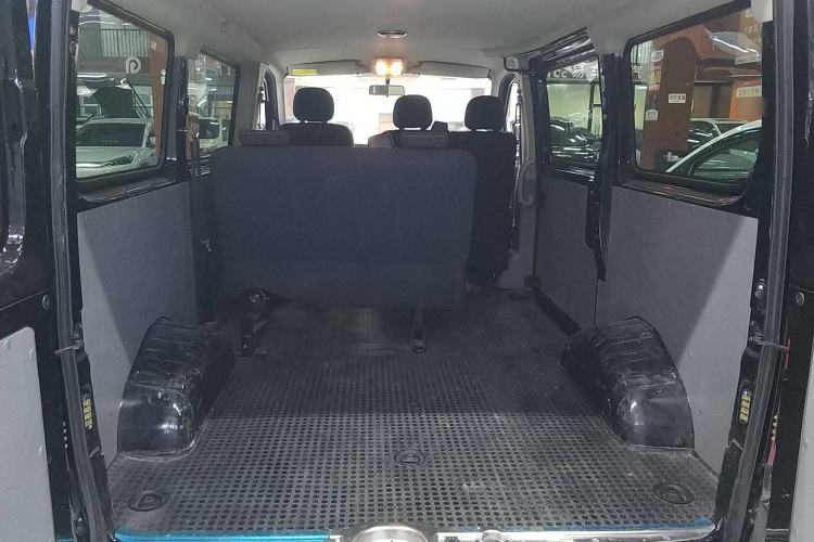 Used SAIC MAXUS Xintu V80 2024 Aotuntong Value Edition 6MT Short Wheelbase Ultra-Low Roof 127 Ps 5/6 Seats