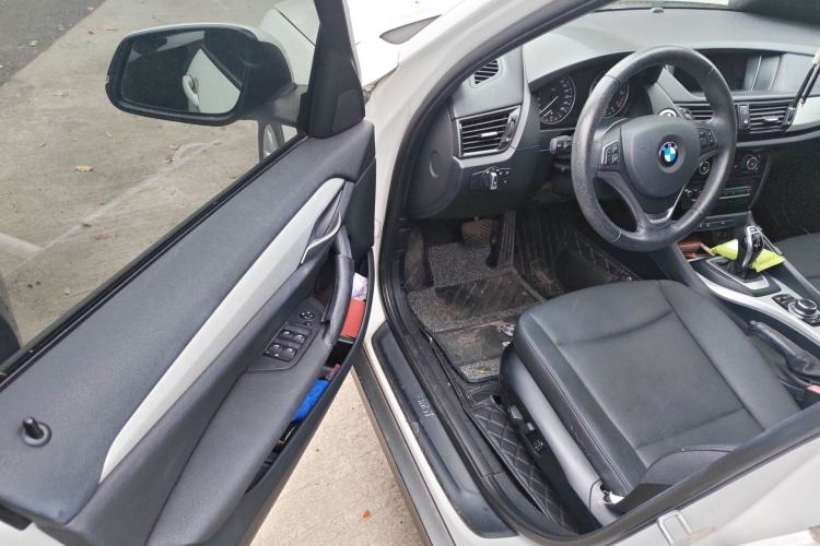 Used BMW X1 2014 sDrive18i Leading Model
