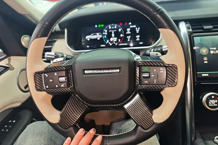 Used Land Rover Discovery 2021 360 PS R-Dynamic SE
