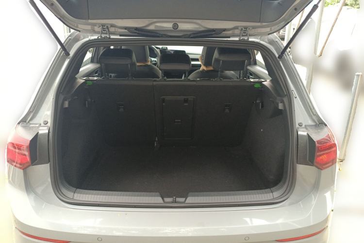 Used Volkswagen Golf 2023 Facelift 280TSI DSG R-Line Lite Trunk